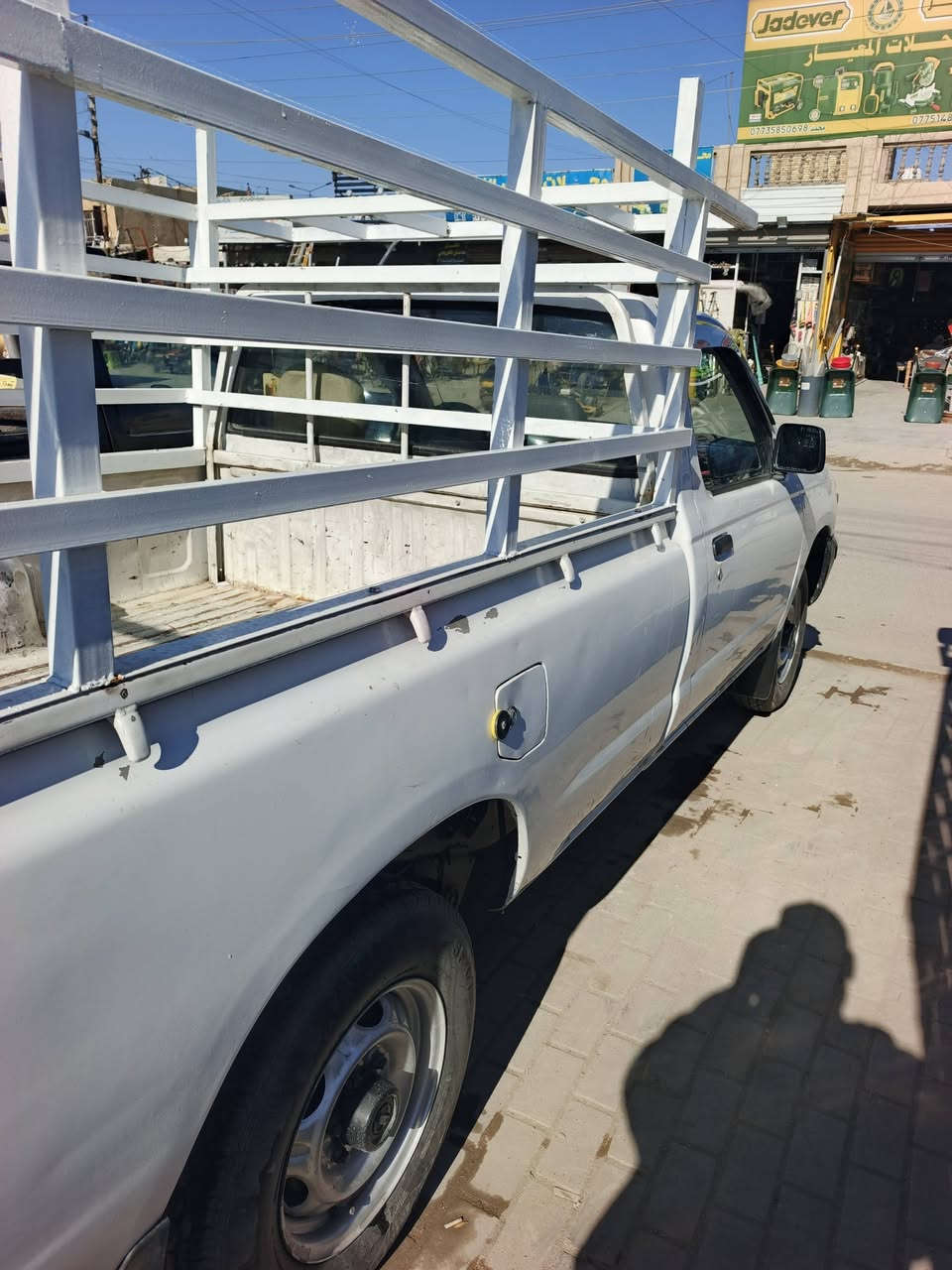 محجر نيسان خمس حلقات للبيع جديد وحديد مغلون اتصال ***********
