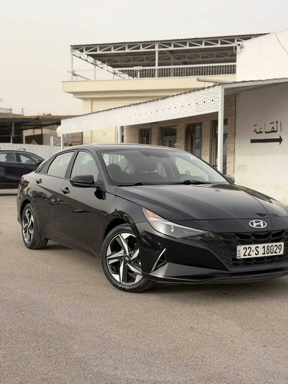 النترا ٢٠٢٣ امريكي
محرك ٢٠٠٠ دوش 
حادث جاملغ + بنيد 
بيهة صبغ كلير امريكا : جاملغات خلفيه + باب 
سونار موجود بالصور 
هزه سنويه رقم كله جديد شرط التحويل 
ماشيه ٩٠ كيلو متر 
صدر مكينه كير كلهة جيد جداً 
سعر ١٢٨ وبيهة مجال للشراي 
*********** عنواني بغداد العامرية
