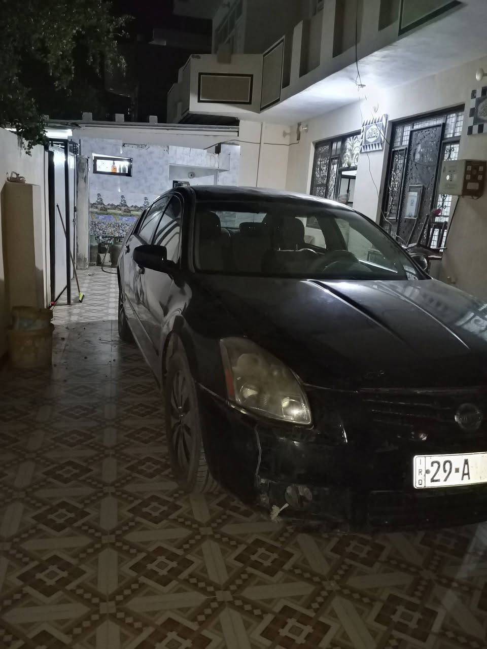 اخوان سلام عليكم نيسان امكزمه موديل 8 رقم واسط مشروع وطني سياره كير مكفول مكينه جبنه تنضح دهن سياره مكلوبه ومعمره سعرها 33 وبيها مجال تحويل بنفس اليوم *********** 
اخوان سياره يريدلها ترتيب بسيط كلش وشايف خيرها لياخذها

