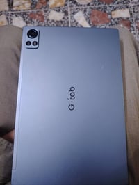 ايباد • نضيف • واقيه مكسوره