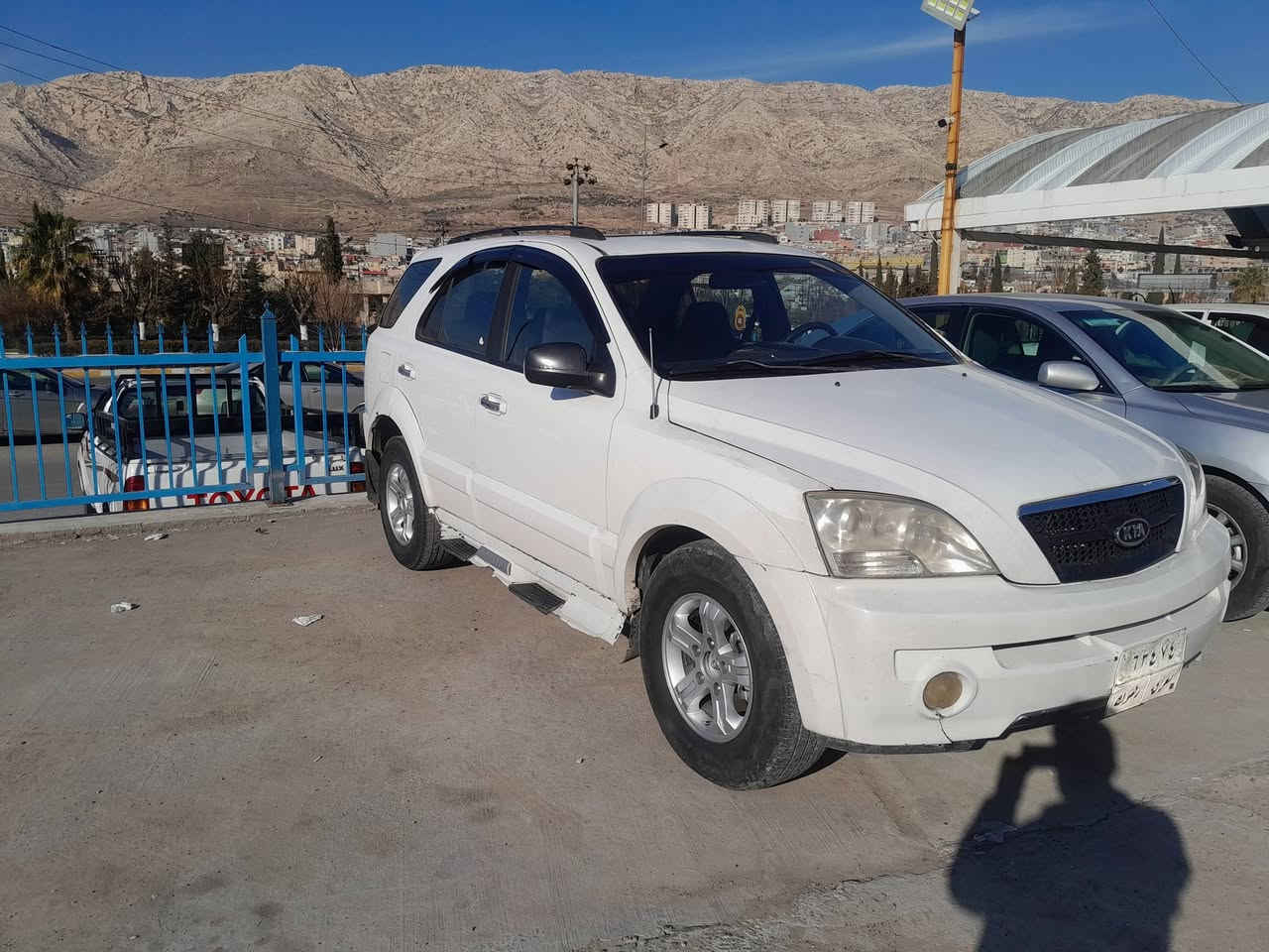 كيا سورينتو ٢٠٠٤ فول سعر ٧٥ مجال ٧ وه رقه غرامه نزل من سعر خمس قطعه سبخ بدون زربه بدون داخلي رقم ***********
