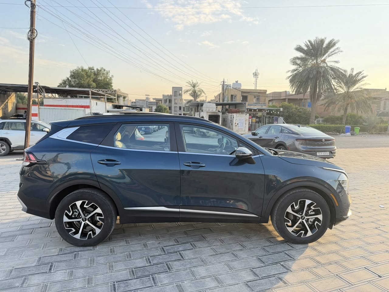 ياالله
السلام عليكم سبورتج 2025  EX هايبرد  وارد امريكي 
حجم المكينه : 1600 تيوبو + نظام هايبرد     
             ماشيه : 1700 ميل   
           الايرباك : دركه فقط 
الضرر : صبغ جاملغ وباب يمنه فقط 

#المواصفات

1. شاشه كبيره

2. بصمه

3. شحن وايرليس

4.تشغيل عن بعد 

5. كامرا

6. رادارات جانبيه

7. رادار امامي

8. لايتات لد 

9. بكلايت لد 

10. كشنات جلد ابيض

11.هيترات بالكشنات

12. ويل كب 

13.اشاير بالمري

14.كيجات دجيتل 

15. قطعتين تبريد 

16. تبريد بيانو 

17. تحكم 

18. نظام سبورت ايكو عادي

19. فور ويل 4x4

20.ايقاف ذاتي اوتو ستوب

21.حساسات خلفيه

22. اوتو هولد 

23. نظام منحدرات 

24. كشن السايق كهرباء

25. بنوراما

السعر : 230 مرقم بغداد وبيها مجال 

تفاصيل اكثر هذا رقمي *********** تحياتي 

مكاني بغداد حي الجامعه
