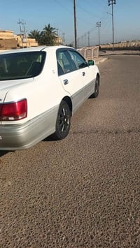 ملكه • ٢٠٠٠ • رقم بصره