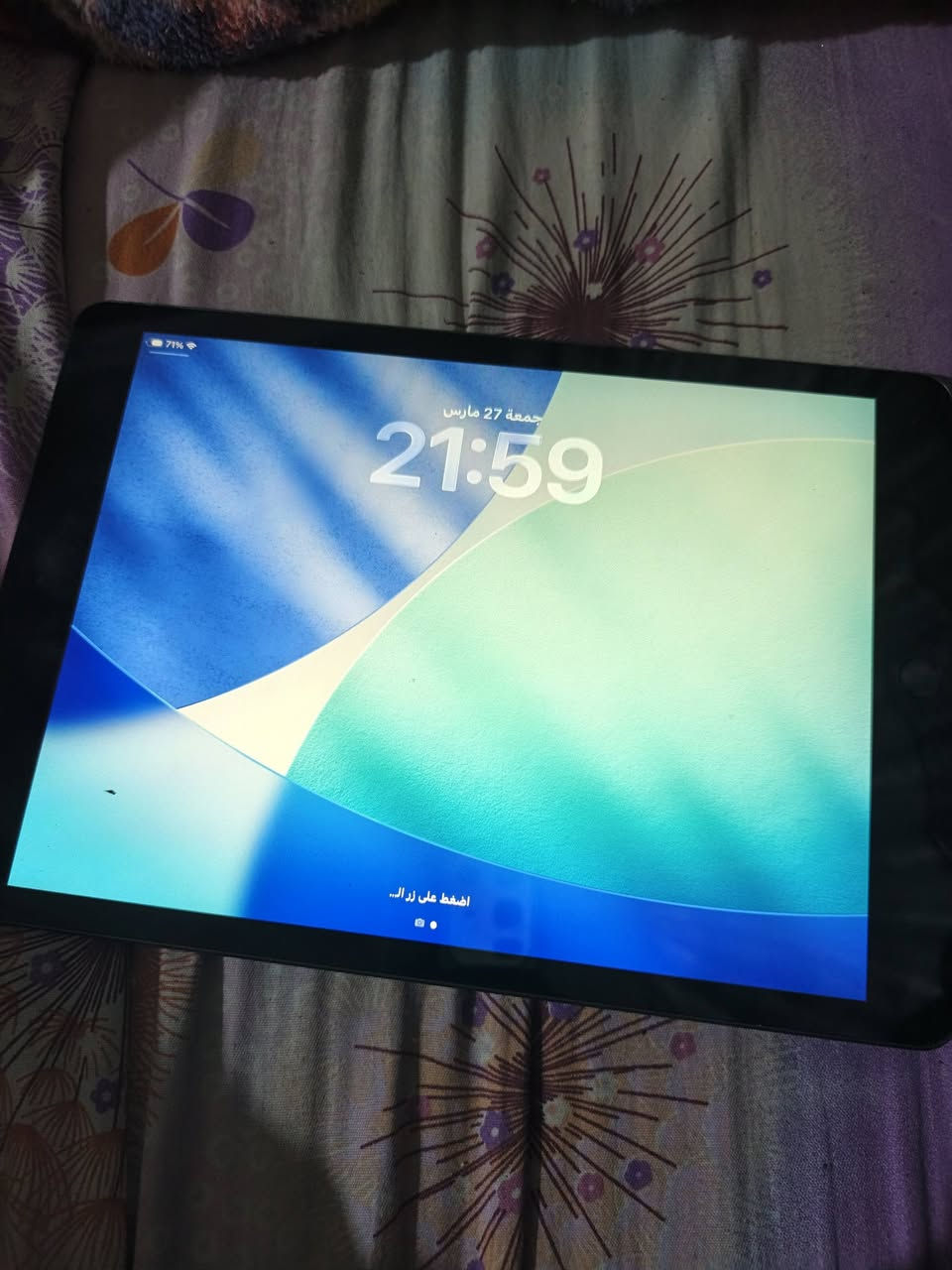 ايباد 9نضيف ما مبدل بي شي بطاريه85 ذاكره64 ويا شاحنه 
شرط عل فحص تواصل وتساب ***********
