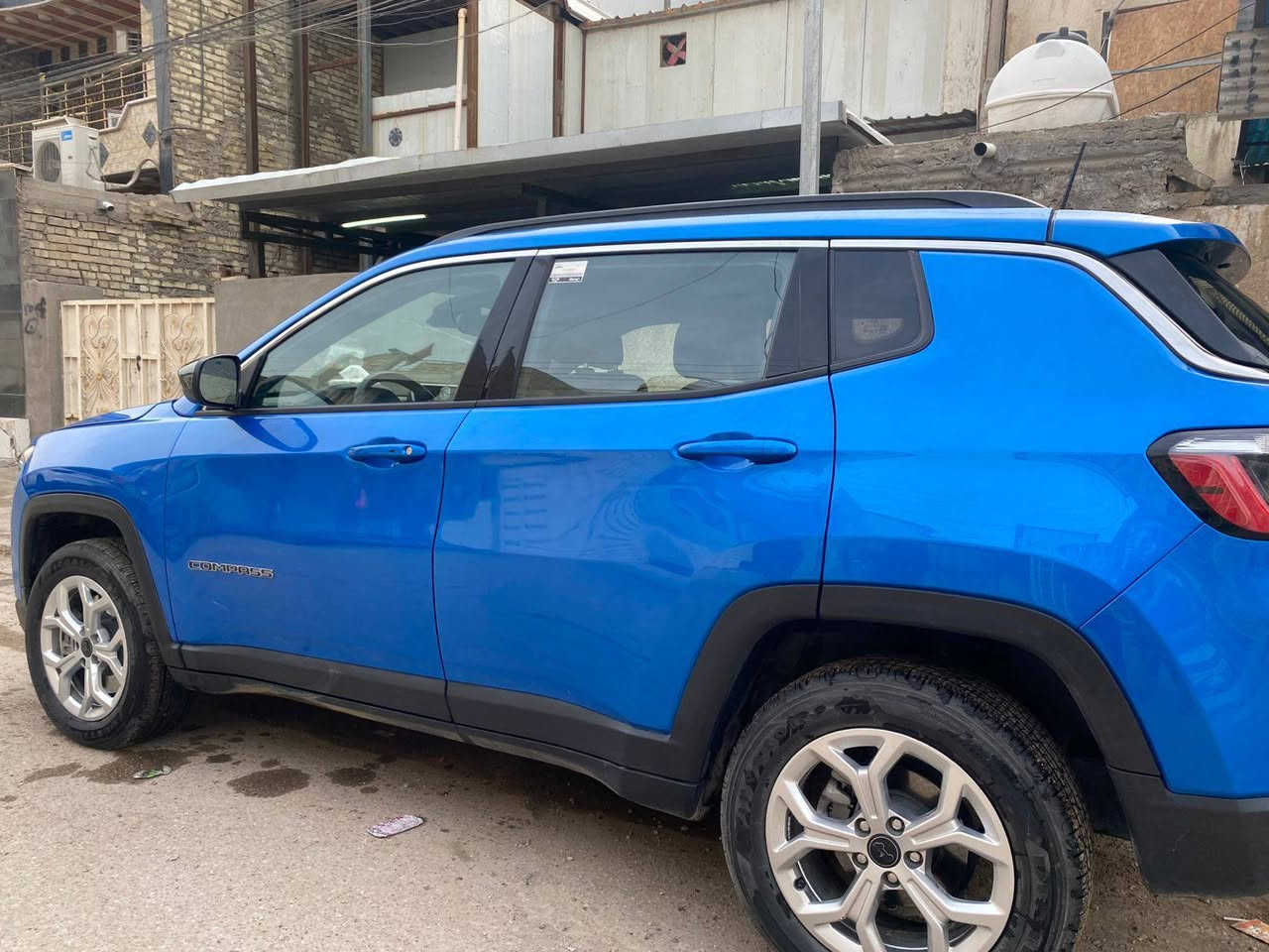 بلاش بلاش بلاش
جيب كمبارس 2025 بسعر مناسب 
ماشيهة ٦  الف صبغ بس بنيد
سعر 140قفل
مكان السياره بغداد 
***********
