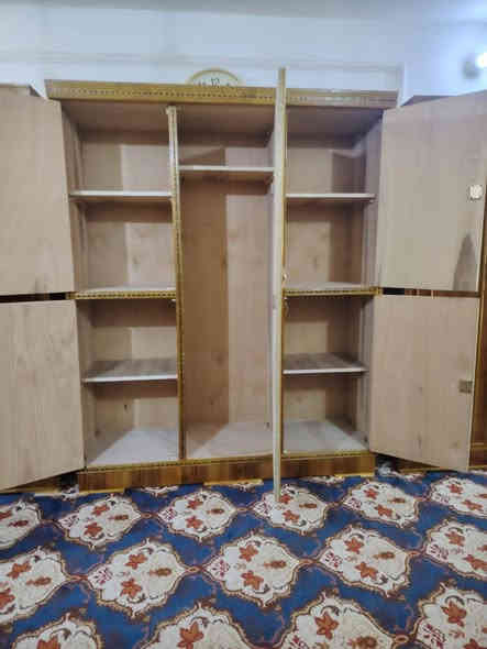 كنتور ابو 3 صاج ضهر جرجوبه شد براغي درجه اولئ  داخل كله مقطع جديد  غير مستخدم 
استفسار اكثر اتصال ***********
