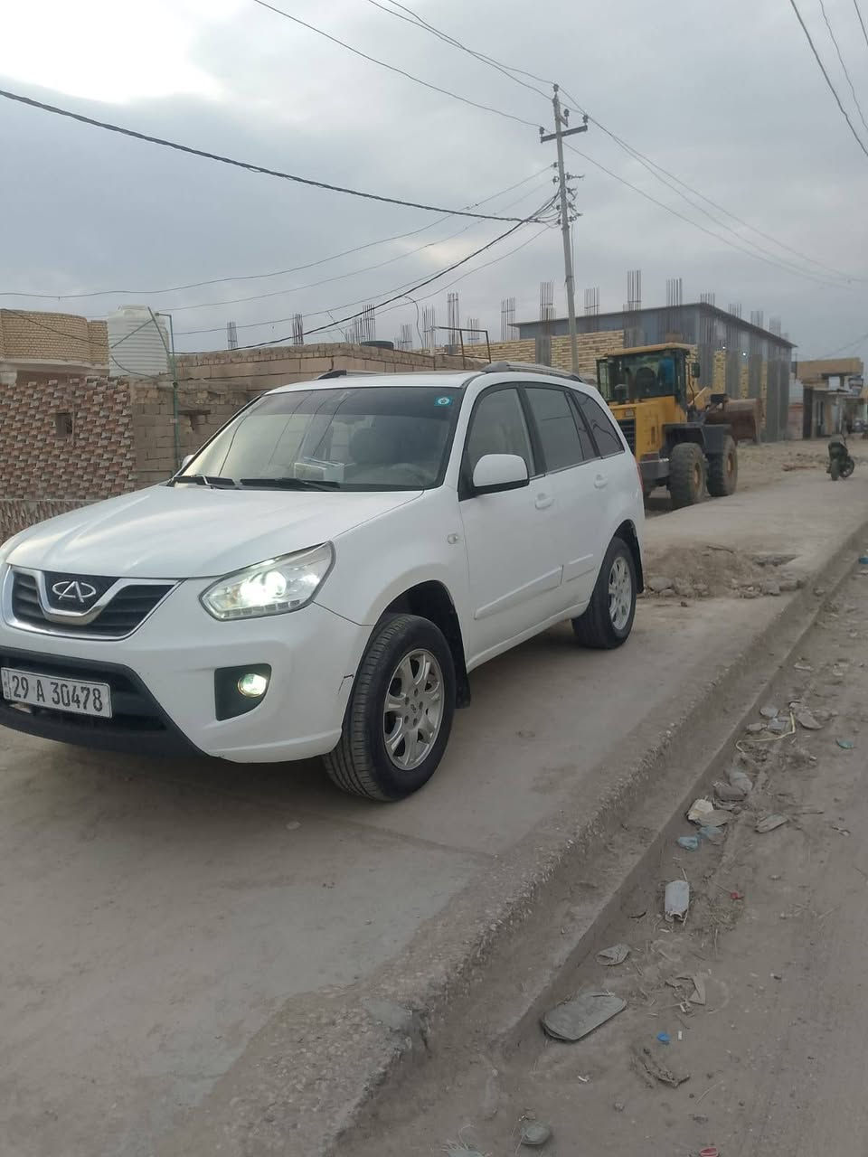 سلام عليكم تيكو موديل 14 كفاله عامه لاضربه ولا صبغ سيارة ع وضع الشركة رقم واسط بسمي سنويه ال 30 حداديه جديده تخم تاير جديد كير مكينه شرط سيارة اجدد من الصور سعره 72 وبيه مجال عنواني ناصرية سوك الشيوخ ***********
