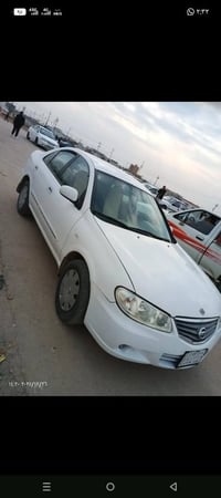 نيسان صني • تفاصيل