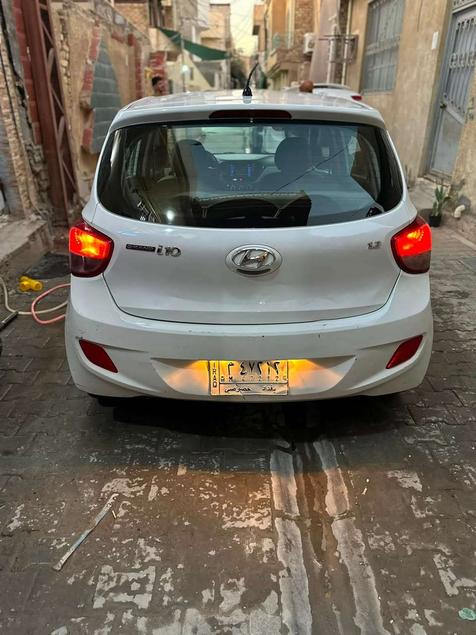 🚘 هيونداي i10 هاتشباك 2015
🔹 لون أبيض
🔹 استخدام نسائي
🔹 محرك اقتصادي بالوقود
🔹 كير أوتوماتيك
🔹 تبريد ممتاز 
🔹 زجاج كهربائي
🔹 مرايا جانبية كهربائية
🔹 4 أبواب
🔹 حجم صغير مناسب للمدينة والازدحامات
🔹 سيارة نظيفة وجاهزة للاستخدام
 � السيارة باسمي وجاهزة للتحويل بأي وقت
🔹 صيانة وإدامة كاملة بصورة دور

🚗: الممشى 72 ألف كم فقط 

✅ مكينة ممتازة
✅ كير ممتاز
✅ تكييف بارد
✅ اقتصادية جداً بالبنزين

 📍مكان السيارة: (كربلاء)
💰 السعر المطلوب:(85)ورقة وقابل للتفاوض
رقم الهاتف : *********** متواجد واتساب 
وفيسبوك ايضا
