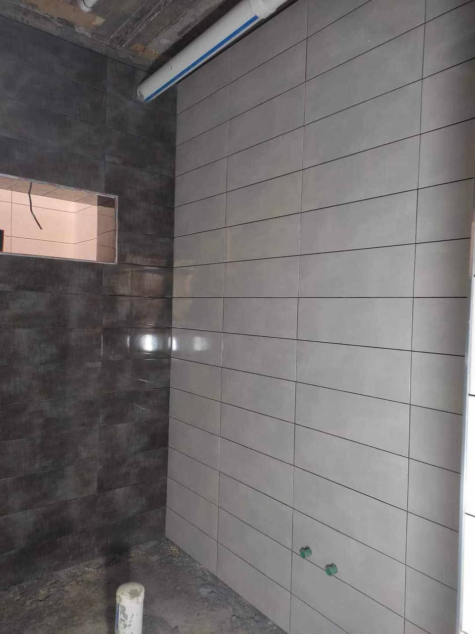 السلام عليكم خلفه سراميك جدار+ارضيه شرط تسليم مهندس متفرق ***********
