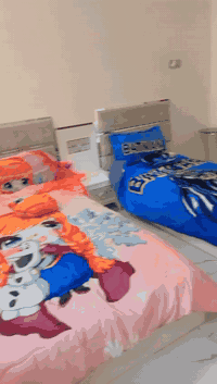 سلام عليكم
غرفة نوم شبابية أو للأطفال البالغين للبيع مع المنادر فقط
السعر ٦٠٠ ألف
المطيحة حي الزيتون قرب جامعة الفرقدين الأهلية
*********** واتساب
