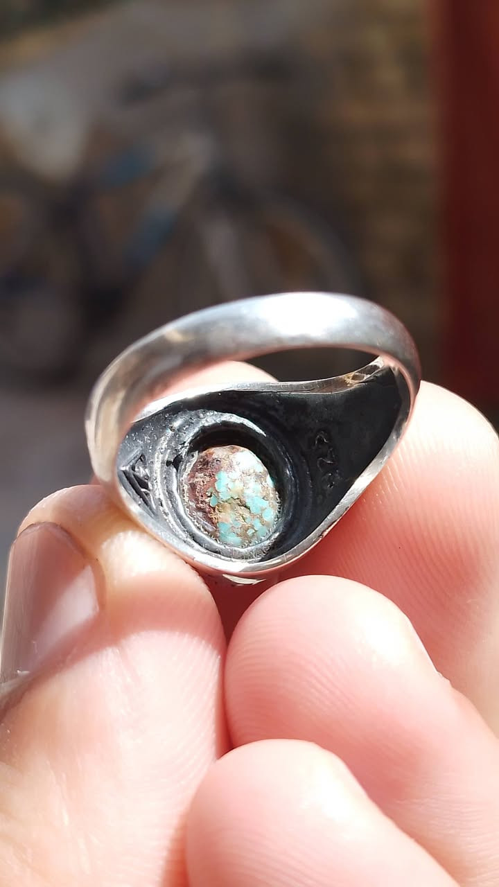 السلام عليــكم
لبيع (  25 الف) بدون عمله رجاءً قياس (19 _20_ واخنصر ) 
  محبس  فيروزي نيشابوري قديمه ناعم فضه تحفه 
بدون إحراج توصيل ماكو  ( بدون حجز رجاء اخوي ) 
    مكاني  بغداد مدينه الصدر


**إذا كنت صاحب هذا الإعلان وتريد حذفه لأي سبب، رجاءا أرسل رسالة إلى الدعم الفني**