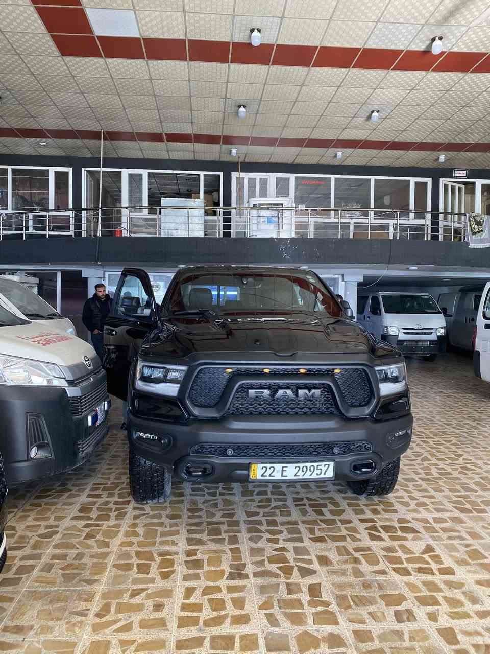 سلام عليكم
دوج رام
موديل ٢٠٢١
كلين
فول فول مواصفات 
V8
***********
