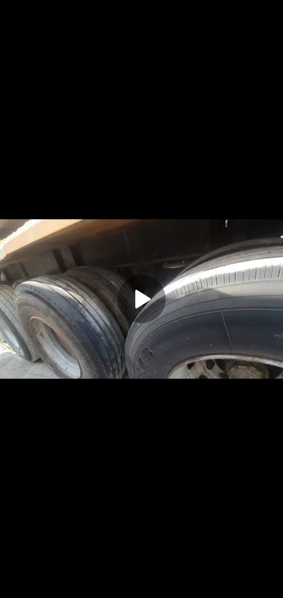 سلام عليكم 

للبيع :

عربانة دارا قصاب  22 ونص م3   او يسموها 23 م3   

العربانة جاهزة للعمل بولبرن جديد + تايرات +  تخم بنز 

موديل 2015 او 2016 

كهربائيات جاهزة مجهزة 100 % 

للاتصال :    ***********

السعر   128
