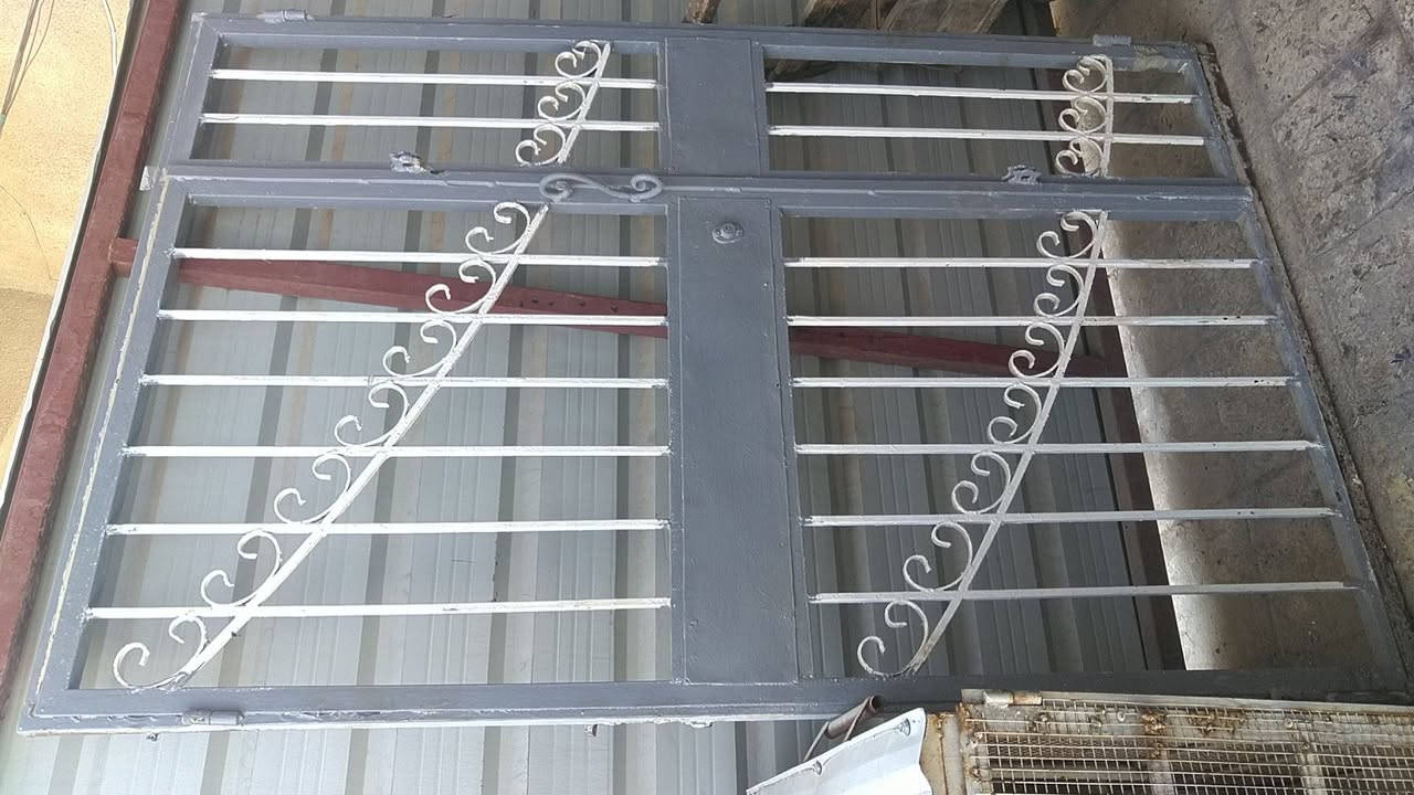 السلام عليكم باب طلاقه وربع حمايه 130 بمترتين نظيفه وقويه للبيع حي جهاد ***********
