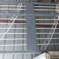 باب طلاقه وربع حمايه 130 بمترتين نظيفه وقويه للبيع حي جهاد 07708013207