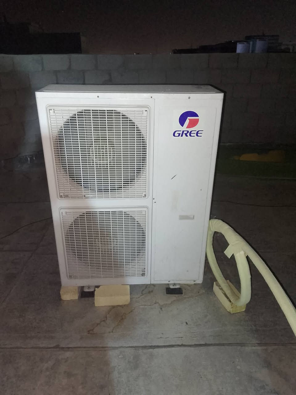 سلام عليكم سبلت اللبيع نضافة 90)100 شرط فحص ال عنوان البصرة سعر خاص788 582 2837وتساب
