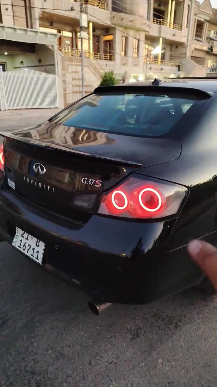 مساء الخير عليكم 
انفينيتي 2009 G37  اصل S 
السعر 105 وبيها مجال مكاني اربيل
***********
