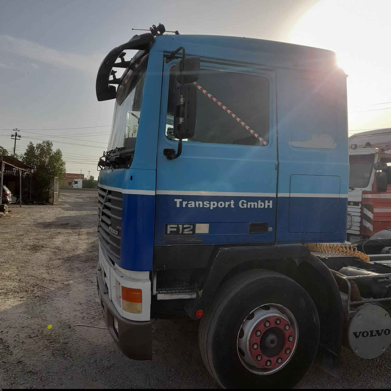 فالفو للبيع اف 16موديل 91 مكينة  وكير خير من الله تخم تاير مربوطه فلات رقم ديالى العنوان بغداد حرف النداف ***********
