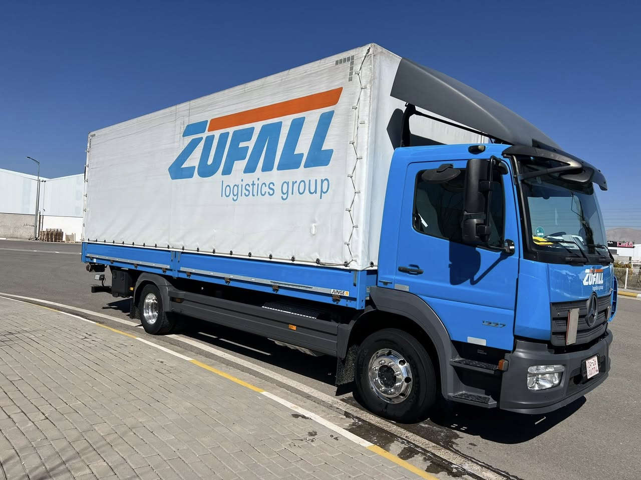 البيع أتيكؤ
موديل/٢٠١٨
حجم/١٢٢٧
ماشية/٣١٣٠٠٠
طولة/٧:٢٥سم
گير/٨نمرئؤتؤماتيك
٢طاقات هاڤ
سلندر/٦
حساس 
كاميرة
تبريد
قفل أكسل
ويلات كروم
مكان سليمانية طريق طاسلوجة معرض ديالي

***********
***********
***********
