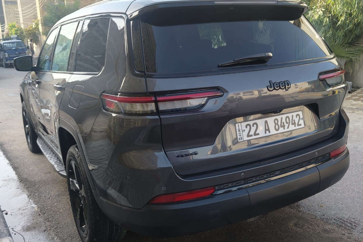 جيب موديل 24 بلاك توب فول
7 راكب ماشيه 18 الف كفاله ماعده شبر صبغ بالجاملغ الامامي
بدون ايرباك السياره على وضع الشركة واحلى من الصور 
السعر 305 وبيها مجال للشراي 
***********
***********
