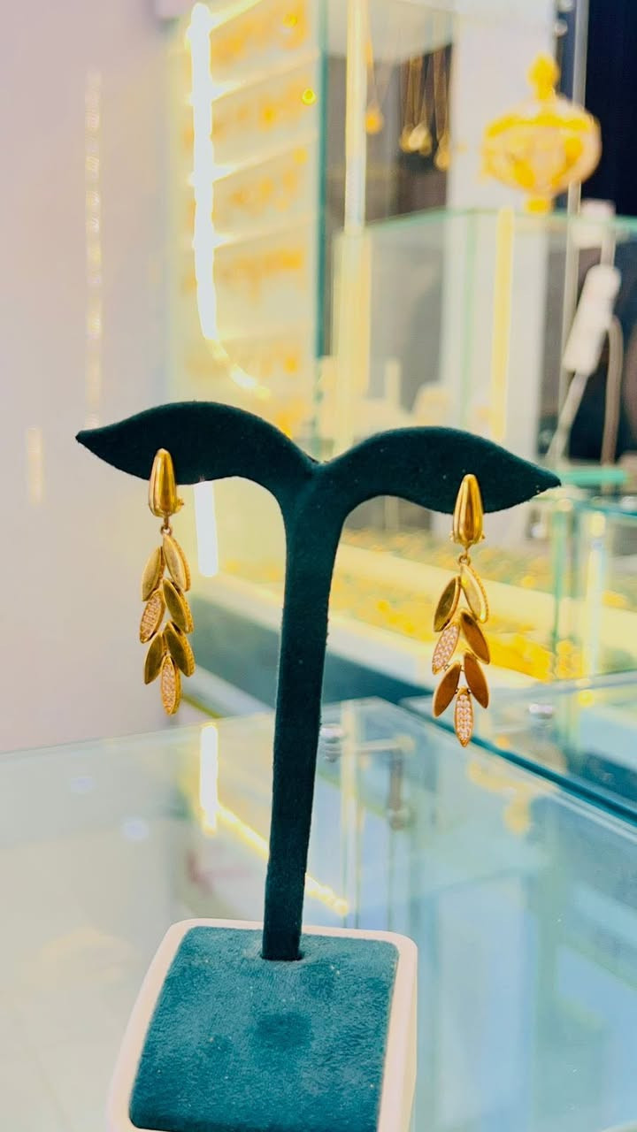 ✨ ذهب مستخدم… فخامة وسعر ما يتفوت! ✨💎
📍زورونا الانبار هيت شارع الجري مقابل شارع الحمام


**إذا كنت صاحب هذا الإعلان وتريد حذفه لأي سبب، رجاءا أرسل رسالة إلى الدعم الفني**