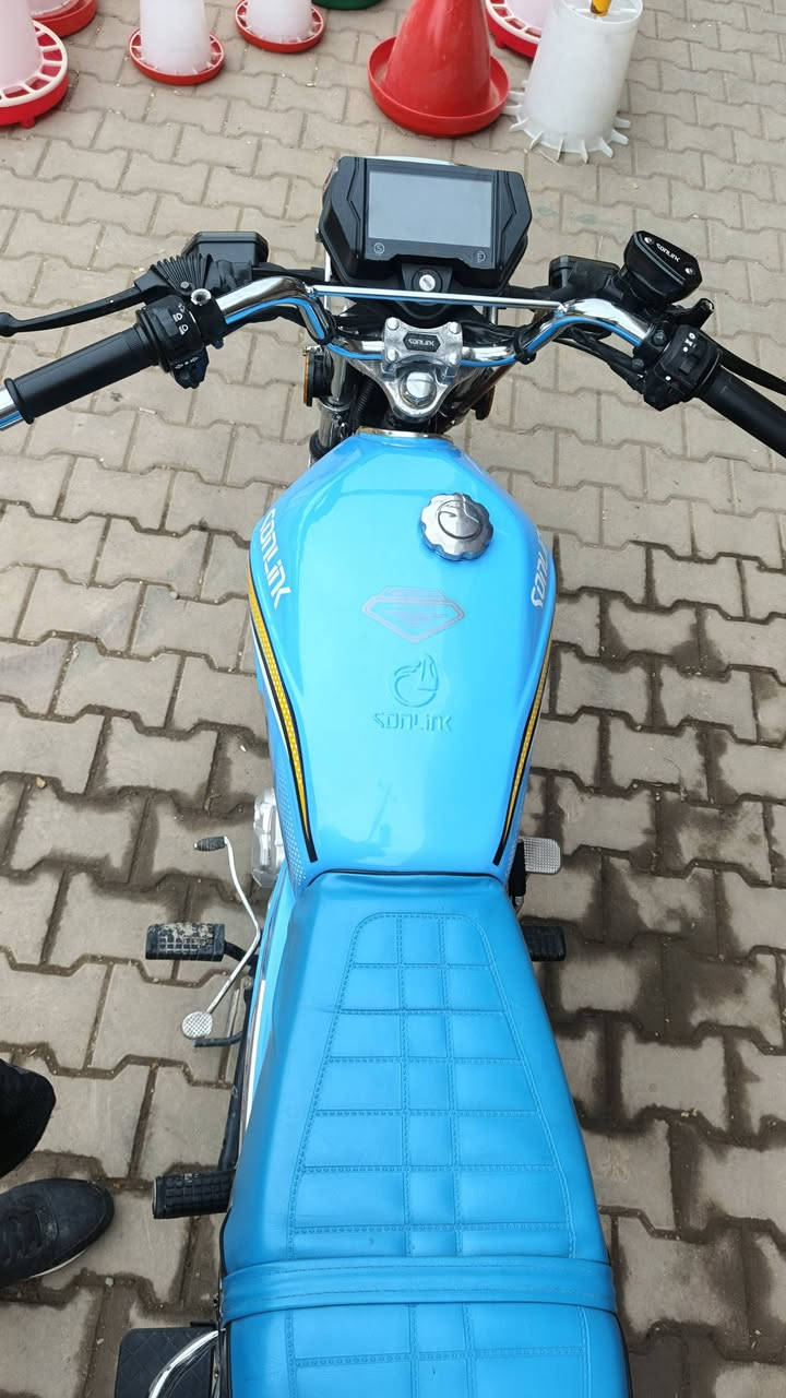 السلام عليكم
ماطور سونلنك موديل ٢٥ ماطور جديد حيل ماشي قليل سويجات ومنفيس وريمون محرك ضاغطة زنجيل سعر ٨٠٠ وبي مجال للطيبين حك جيه موجود خاص وهذا رقمي *********** إلي مو شراي لا تعبني ولا اتعبك
