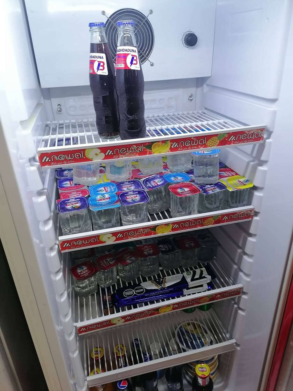 السلام عليكم براد للبيع نضيف كلش شرط التبريد نضيف بمعنه الكلمه استخدام بيت السعر 275
المكان سوق الشيوخ// الحي العسكري 
***********
