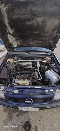 استرا • ١٩٩٥ • توماتيك