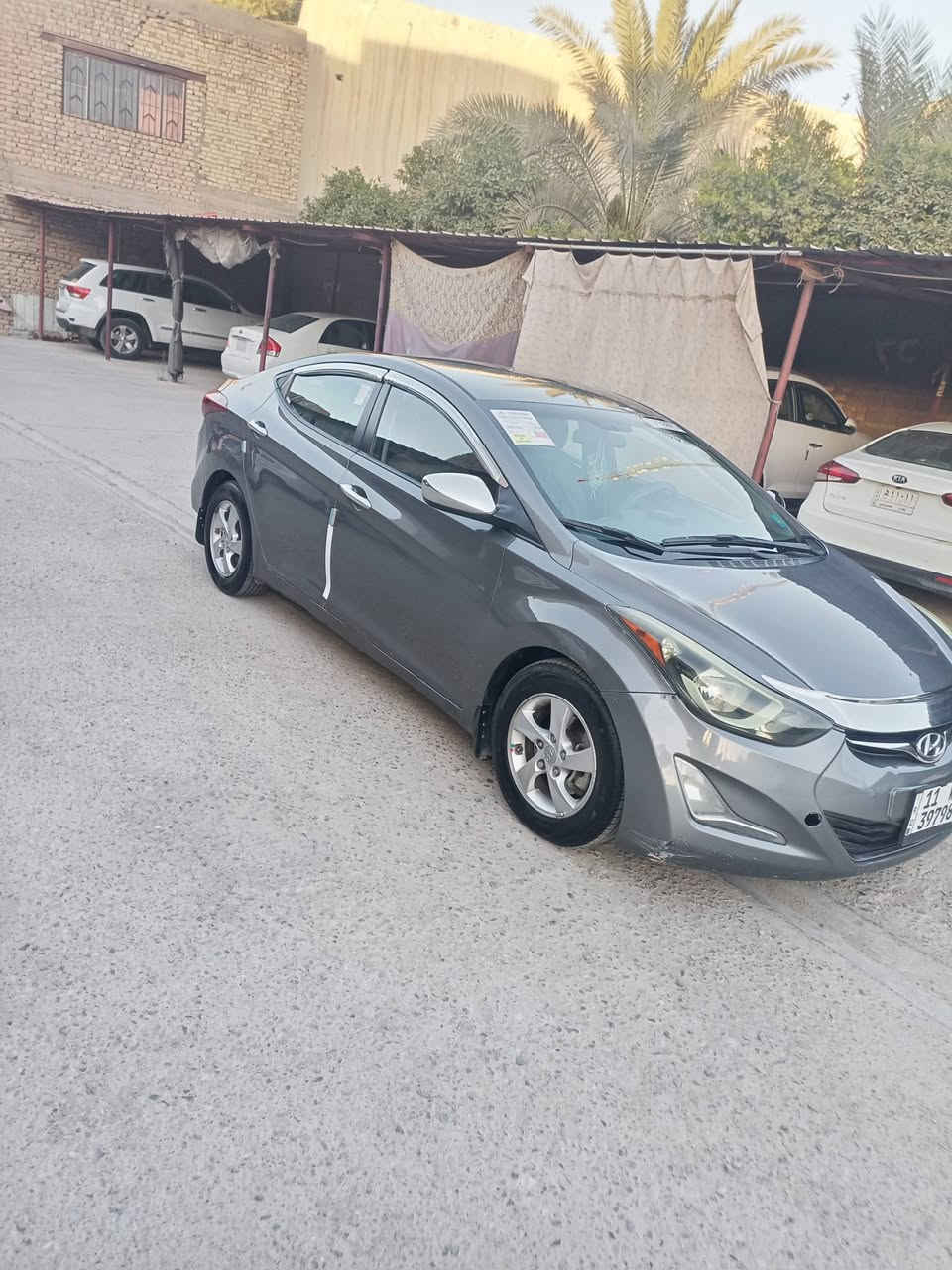 السلام عليكم 
سياره للبيع الانتره موديل 2014 وارد امريكي الضرر منشور بالسونار بالصور و بس صبغ مو ضربه محرك 1800و الكير و المحرك  و تبريد صدر خير من الله السعر 115 وبيه مجال تواصل و تدلل 
مكاني ديالي بعقوبة متواجد على الفيس و الرقم 
***********
