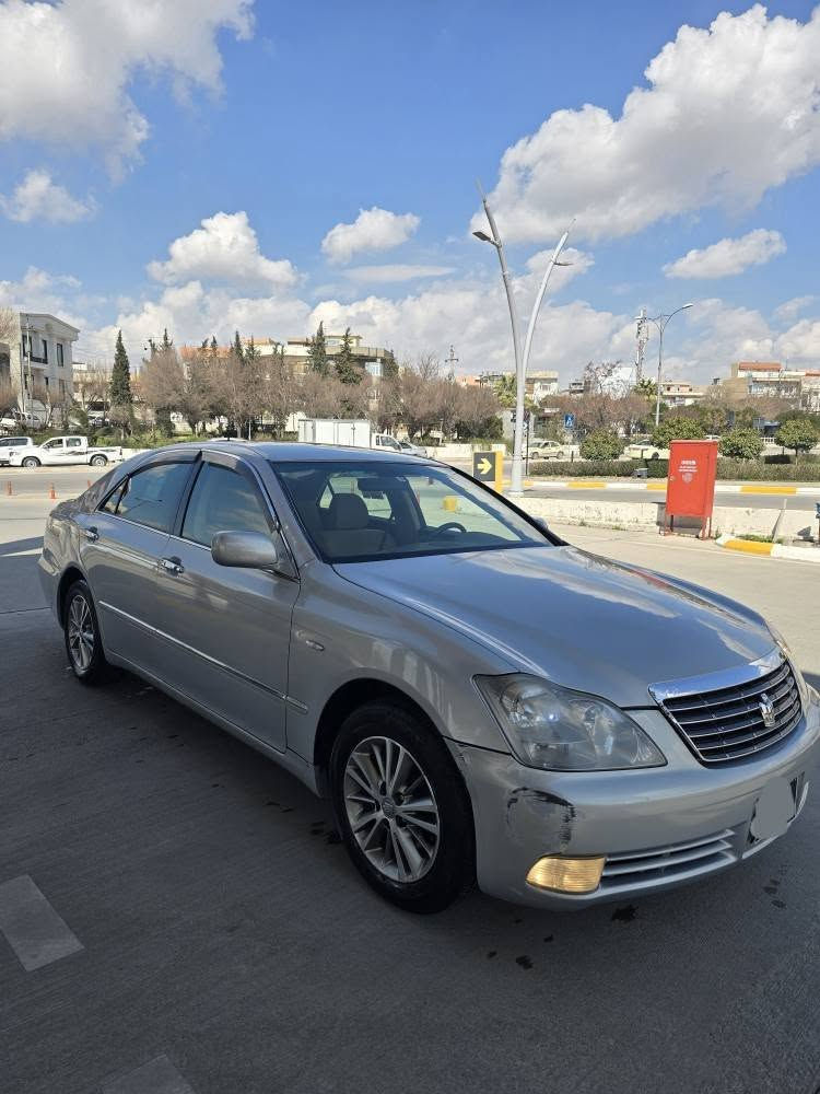 فرۆشتنی تۆیۆتا شاهینە (مووس) - مۆدێل 2007
ناو زەرد، ساج مەلەکی، سێ دووگمە، پەردە.
• مەکینە: 182 گەورە (بە گەورە)، بێ دووکەڵ، گێر و مەکینە بەشەرت.
بێ دەعم و لێدران، تەنها یەک چەمەلەغی دواوەی لە یابان گۆڕاوە.
سەقف و حیزامی بەشەرت ، بێ تەقە و ڕەقە و تەواوی مەسروفاتی کراوە.
.بەسمه ڕەساسی شاشە و کامێرا و حاسە 
• ویل و تایە: چوار ویل و تایەی نوێ و جوانی لەژێرە.
سعر:58گەڵا
زانیاری پەیوەندی:
بۆ زانیاری زیاتر و کڕین، پەیوەندی بکەن بە:
• کۆڕەک: *********** (Viber / WhatsApp / Telegram)
• ئاسیا: *********** (Viber / WhatsApp / Telegram) السليمانية, العراق
