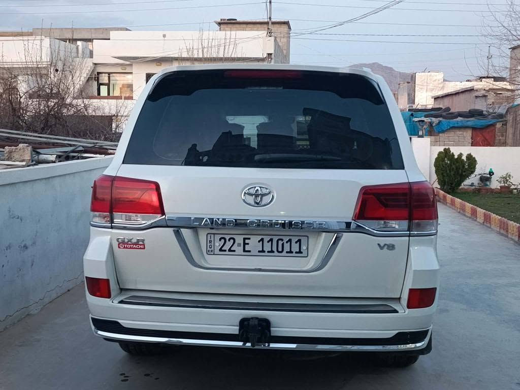 Toyota land gruisser
Gxr 6vفوول
2019
پارچە ڕەش لەسەر ساخی
قرچێکی بچووکی
 لای سەکن هەیە
گێرومەکینە بەشەرت
کتابی جام ڕەشی لەگەڵ دایە
نرخی380گەڵاو معامەلە
ژ٠م ***********
*********** رانية, السليمانية
