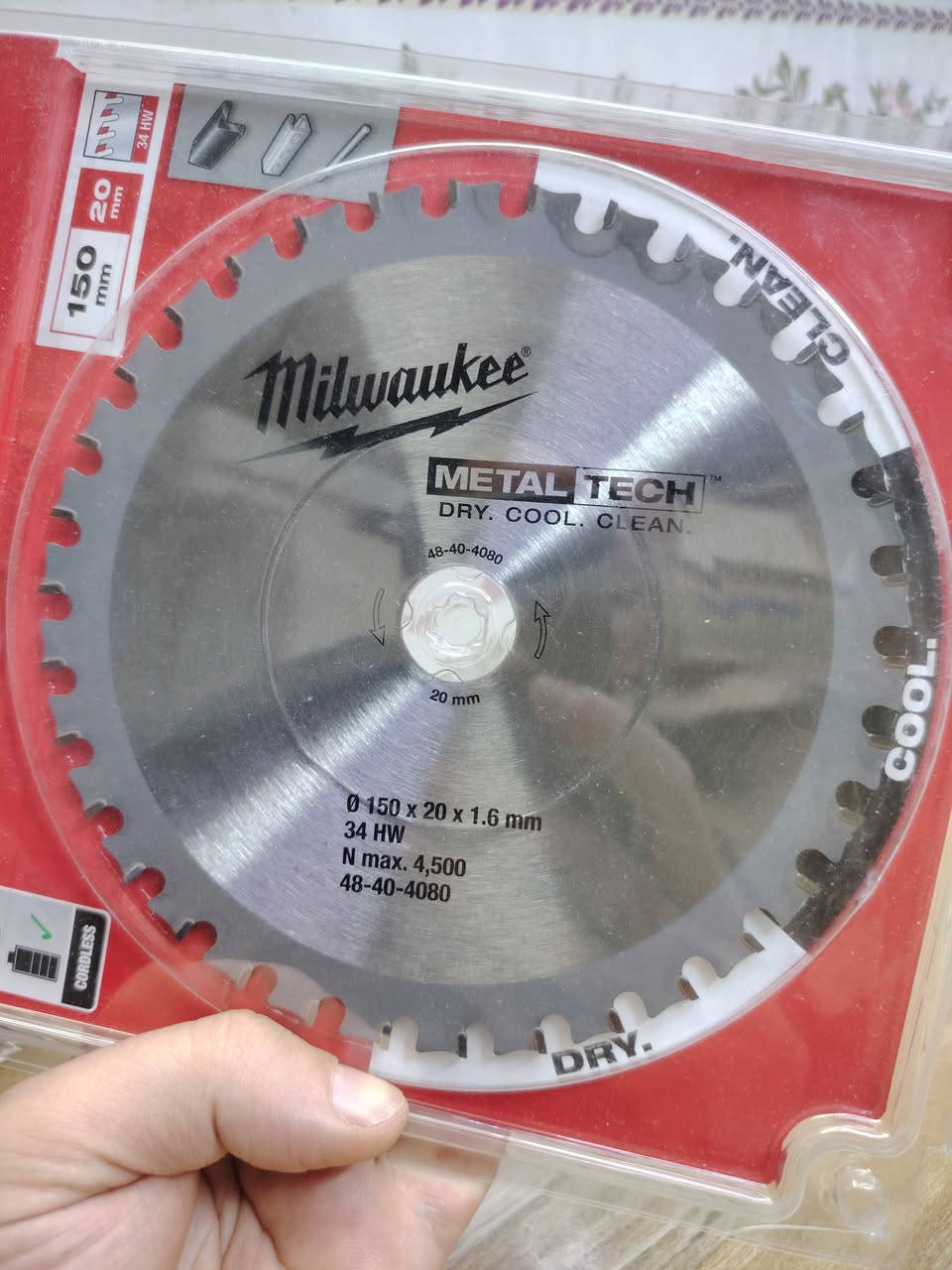 قرص كوسرة او منشار مصممة لقطع المعادن بسرعة وجودة عالية القطر الخارجي 150 مم، وقطر الفتحة الداخلية 20 مم تتحمل سرعة دوران تصل إلى 4500 دورة في الدقيقة موضحة بالصور السعر 10 الاف للطلب او الاستفسار التواصل عبر رسائل الصفحة متوفر توصيل بغداد ومحافظات 👍 #تابع_الصفحة_يوصلك_كلشي_جديد


**إذا كنت صاحب هذا الإعلان وتريد حذفه لأي سبب، رجاءا أرسل رسالة إلى الدعم الفني**