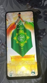 ذاكرة ٢٥٦ • استعمال قليل • للبيع