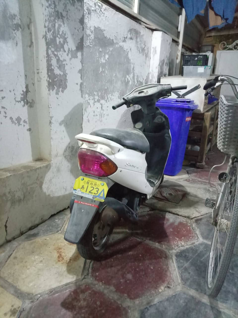 دراجة كوم حديد

السلام عليكم دراجة كامكو دراجة نضيفة كفرات سلف كهربائيات كلشي مابية بس الدراجة انتركت ٣ اشهر وهسه اريد ابيعه ابيع كوم حديد نطونة سعر وخذوهه


**إذا كنت صاحب هذا الإعلان وتريد حذفه لأي سبب، رجاءا أرسل رسالة إلى الدعم الفني**