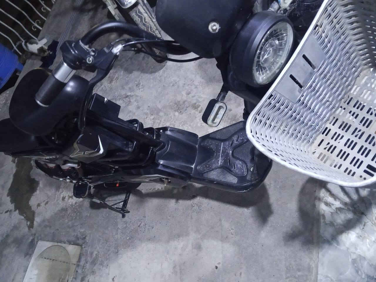 السلام عليكم دراجة شحن20  للبيع دراجة نظيفة و بطاريات جديدة قبل شهر انشدن و سعر325 و  مكان بغداد الدورة ابودشير *********** بي واتساب
