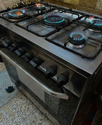 طباخ • ٥ عيون • نظيف