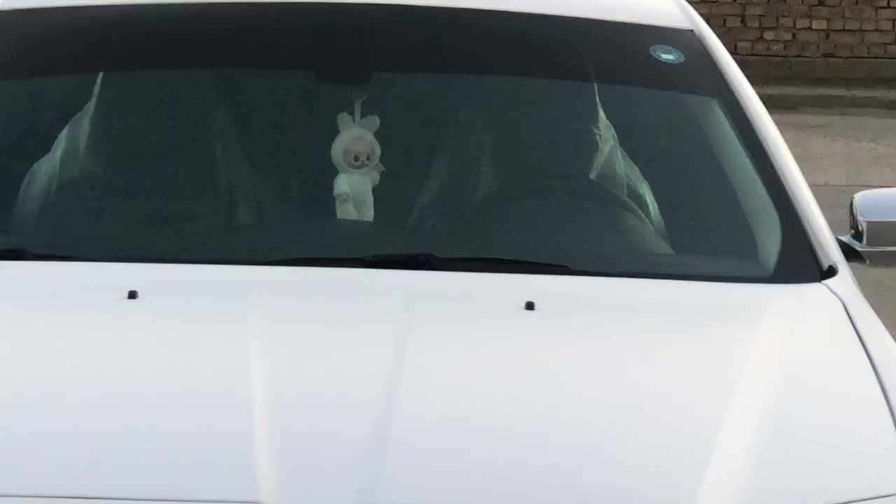 السلام عليكم للبيع اوباما 2019 C.محرك  3600 كلين كفاله عامه حته من الشخط رقم اربيل بسمي تحويل ثاني يوم سنويه ال 2030 سياره جاهزه من كلشي سياره احله من الصور تجي وشوف بعينك فول مواصفات فئة C معروفه مواصفاته ميحتاج اذكرهن/ ستيرن كهربائي ونتفئه/كشنات كهربائي وخزن ميموري/ كشنات تبريد وتتفئه حته الخلفيه/سياره جاهزه شغل وطلع ترايك 1000 كيلو اي سؤال عن سياره حاضر وبالخدمه مكاني بغداد و بصرة السعر 300$ ورقه سعر كفاله 
ملاحضه اعتذر عن التعليق مجاوب تصل ع خط او واتساب *********** اذا اكو مراوس اوباما هيمي ابيض فقط
