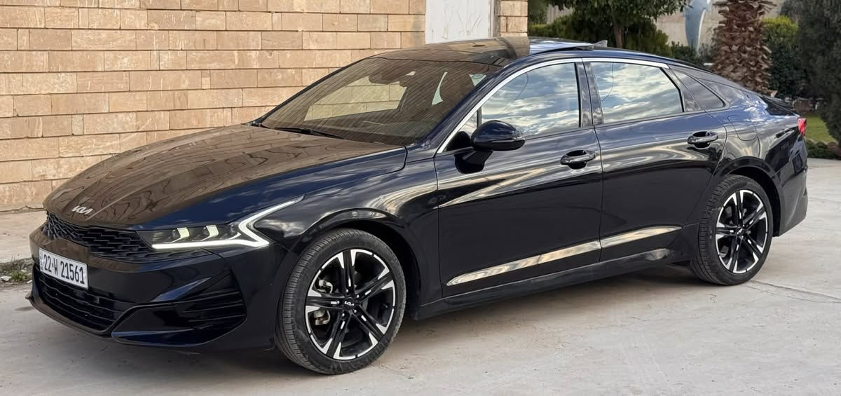 2024 KIA K5, GT LINE
محرك 1600 تيربو مواصفات جي تي لاين
حادثها بسيط بدون ايرباك / صور حادث راسلني خاص
سعرها مناسب راسلني وتدلل 
 فول مواصفات 
1-بصمة صندوق ذكي
2-شحن هاتف لاسلكي 
3- قياده ذاتيه ؏ الخطوط السريعه
4- هاند بريك بصمه 
5- سقف أسود 
6- مثبت سرعه 
7-نضام ABS
8- مانع انزلاق
9-حساس أطارات 
10-بك لايت ليد
11-شاشة
12- كامره دواره
13- كشافات امامي
14-شاشه اعطال
15-ويل كورم لونين
16-رادار جانبيه
17-مراقبة النقطة العمياء
18-رادار الخطوط البيضاء 
19-اشاير بالمري 
21-كشنات جلد اسود
22-‏ مقعد للسائق قابل للتعديل كهربائياً
23-لايتات ‏4 عدسات
24-نضام قياده سبورت +سوبر سبورت +نورمال  
26-فول تحكم ستيرن
27-كير أوتو + عادي
28- ئوتو بريك 
29- ‏ ‏الخريطة
31- ستيرن حرف D  
32-‏Led +  زينون
33-السياره فول رادرات
34-التشغيل عن بعد
‏AUTO HOLD-38
39-تصميم خارجي رياضي
41-نظام الملاحة
42-مصابيح خلفية LED
43-مصابيح ضباب LED
44-لاسلكي Android Auto  
45 - لاسلكي 
46_تشغيل عن بعد
رقمي للستفسار  ***********
العنوان كركوك
