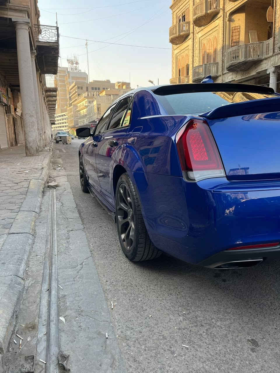 السلام عليكم 🤚🏻
كرايسلر اوباما 300S كولد
2019
المحرك : . v6. 3600.
وارد كندي كلين 
بيها PDR كلش قليل 
كير محرك بشرط برغي ممفتوح 

ماشية 85mi 

رقم اربيل  باسمي سنويه جديد هزه فحص جديد تحويل بشرط
 
📍مواصفات الS فول 1/1 
📍بصمة تشغيل 
📍بانوراما 
📍شفتات استيرن 
📍نضام سبورت 🏁
📍كشنات جلد بلاد S
📍 كشنات كهرباء 
📍كشنات تدفئه 
📍تدفئة ستيرن
📍مثبت سرعة 
📍كامرا خلفية 
📍مري جانبي هيتر
📍حساسات 
📍دخول ذكي (بصمه)
.
وبعد مواصافات الS المعروفه 

للاستفسار اكثر الاتصال

***********
 
مكان السياره البصره 
السعر300 وبي مجال
