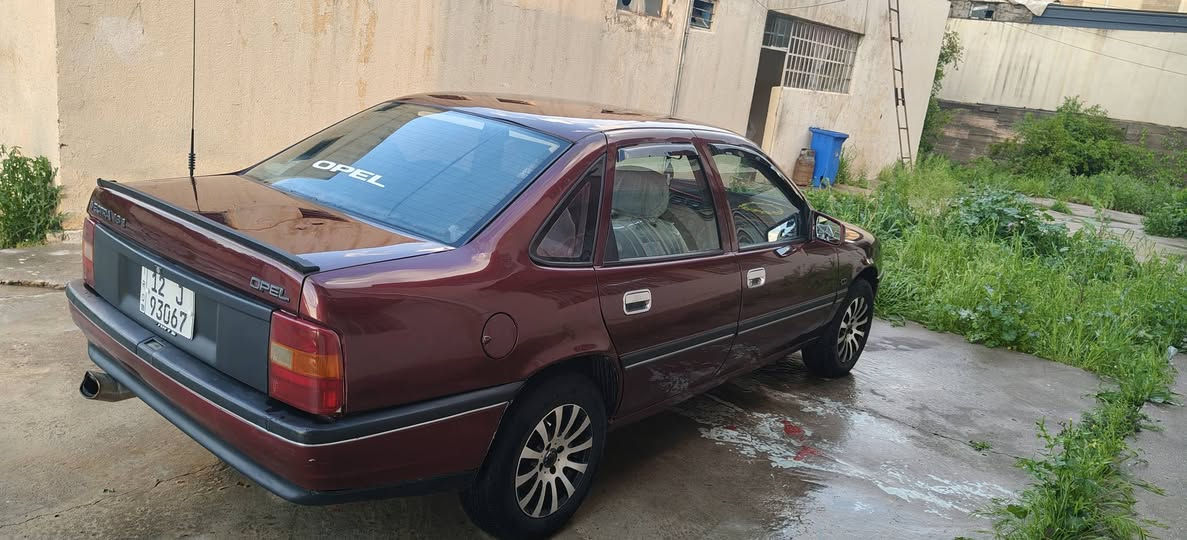 فكترا للبيع موديل 91 رقم اجنبي وبسمي السنويه وبيها كاربون مال بنزين شرط كير و مكينه مبدل سستم سياره جاهزا ترايك للبصره للتواصل*********** الكورك *********** السعر 45 وبيها مجال
