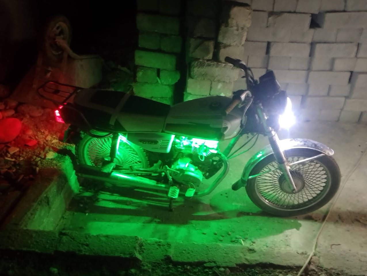 سلام وعليكم ماطور بارت البيع المكينه معمر جديد السعر 350  وبيمجال***********
