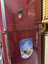 ثلاجه • ٢٨ قدم • بحاله ممتازه