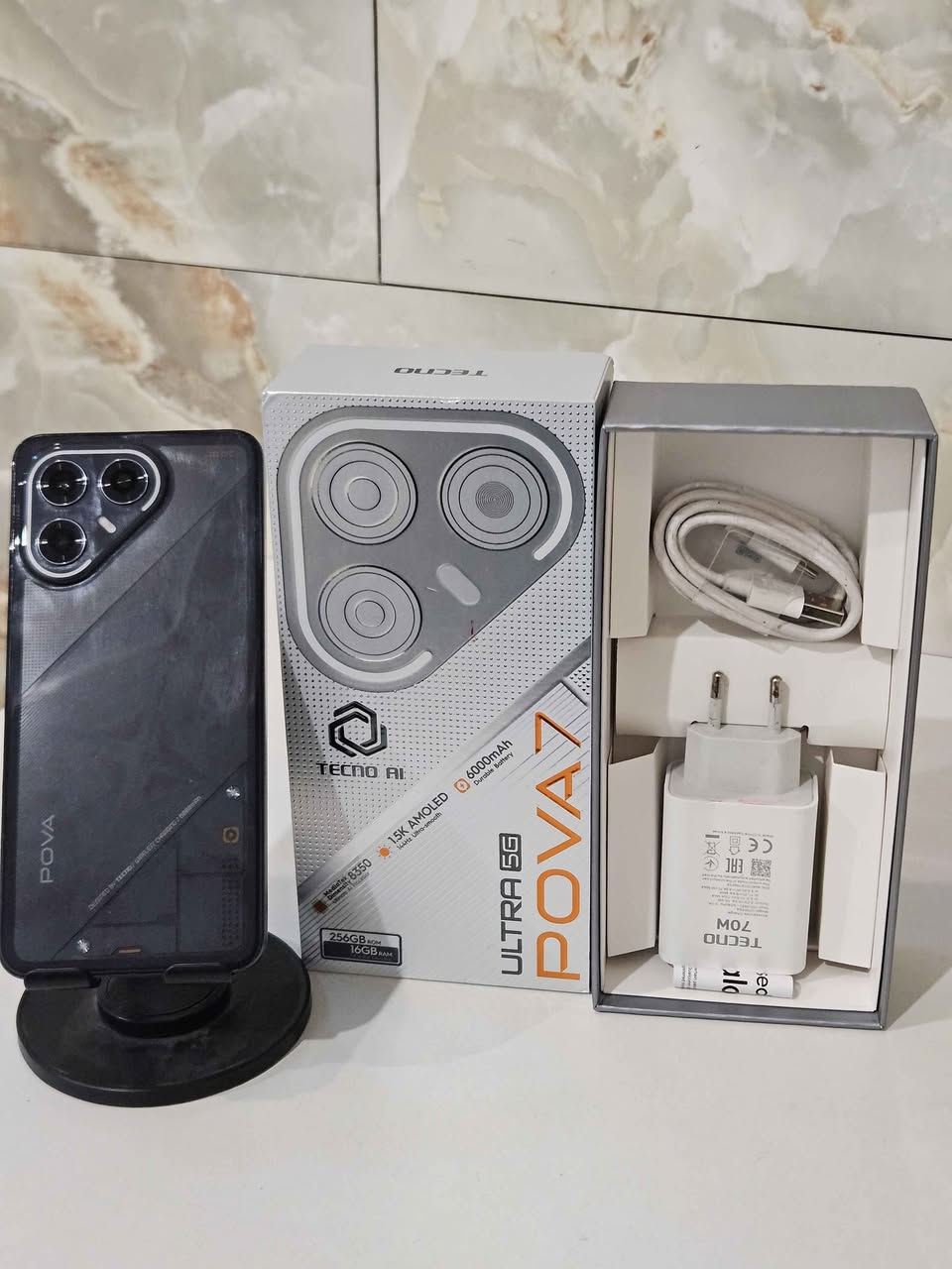 تكنو بوفا 7 الترا 5G 
ذاكرة 256G بطارية 100%🔋
شاشة 144Hz ببجي 120 فريم
الهاتف غني عن التعريف بموصفات عملاقة وشاحن 70W ويدعم الشحن السريع واللاسلكي ومخصص للالعاب و البرامج القوية ، استخدام شهرين
مع كافة ملحقاته 
هاتف جديد .
السعر خاص 

واتساب فقط *********** النجف, العراق
