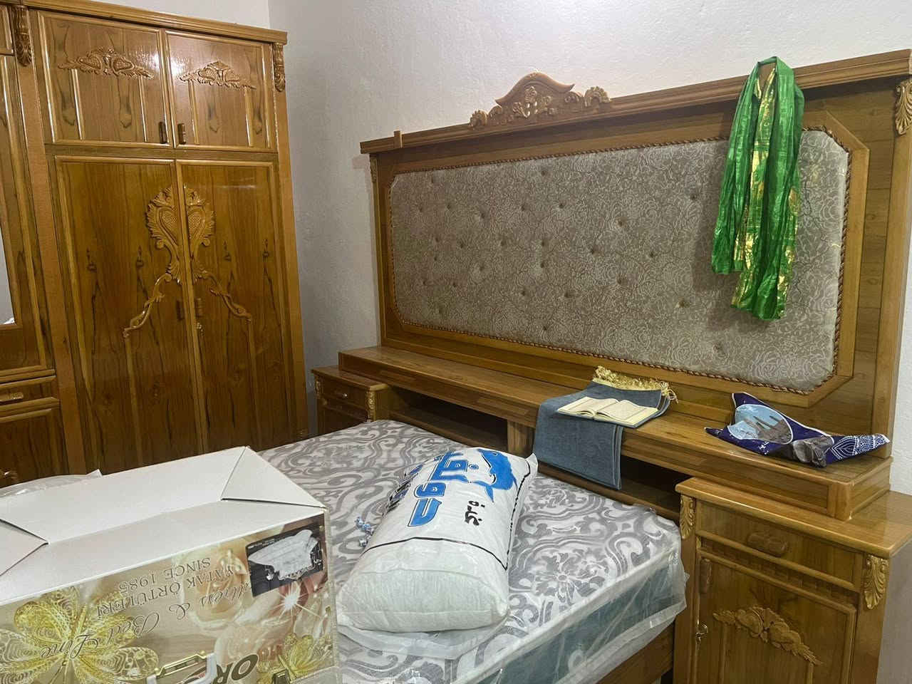 السلام عليكم
غرفه للبيع جديده تسكام السعر مليون ونص
محاويل حي ١٧


**إذا كنت صاحب هذا الإعلان وتريد حذفه لأي سبب، رجاءا أرسل رسالة إلى الدعم الفني**