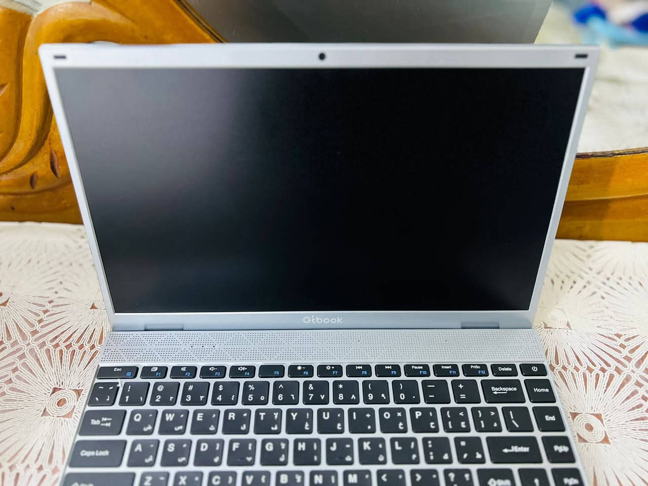 المكان بغداد الحبيبيه 
السعر ٢٥٠ 
نوع Gtbook 
سعه ( الرام )  ٨ جيجابايت 
سعه التخزين ٢٥٦
قياس الشاشه ١٤ 
معالج lntel
النظام windows


**إذا كنت صاحب هذا الإعلان وتريد حذفه لأي سبب، رجاءا أرسل رسالة إلى الدعم الفني**