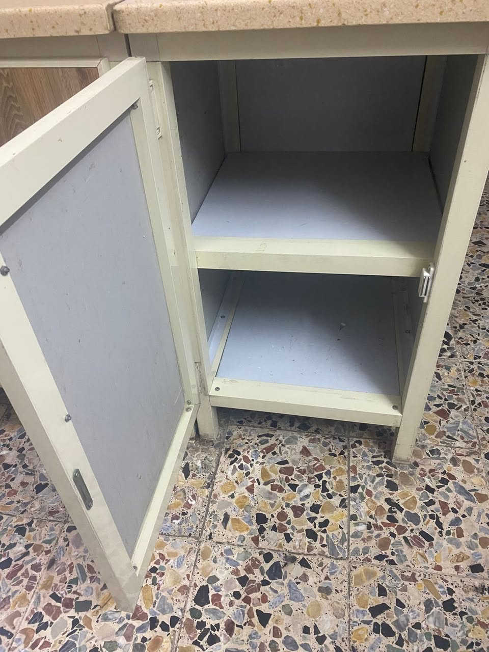 مرحبا عندي هذا كاونتر استخدام جدا قليل رايدته ٤٥٠ مكاني بغداد


**إذا كنت صاحب هذا الإعلان وتريد حذفه لأي سبب، رجاءا أرسل رسالة إلى الدعم الفني**