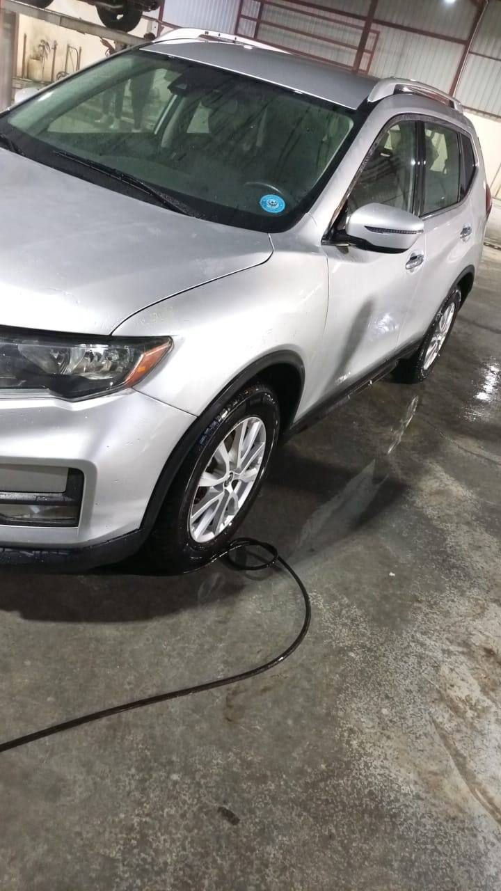 نيسان روج 

موديل 19

تشغيل عن بعد

تبريد انجماد

نضام كهرباء 

السيارة ماشية 47الف 

السيارة باسمي ثاني يوم التحويل

رقم انكليزي جديد

مكانهة بغداد السيدية 

للتواصل ***********
