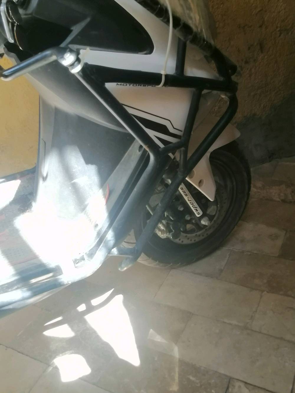 دراجه سكنس جبلي كلشي شغال بيها شرط الفحص والتجربه قبل والشراء  محرك نشط وقوي  كهربائيات لد نهاري ضوه زنينون ثلجي
