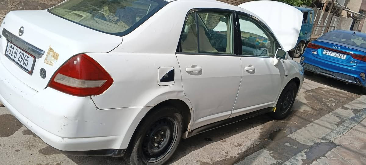 موديل 2009
لون ابيض
مكينة 1600 قبق ابيض
رقمه بغداد انكليزي بسمي سنوية
جديده وهزة جديدة 
تخم تاير داينمو سلف باتري واتر بم 
تبريدها شغل تدفئة شغالة 
التبريد مرات يبوخ ويرجع يثلج 
حادثها جاملغ خلفي 
والقماره من اشتريتها واكعه عليه سقيفة مال جيتكوا 
باقي التفاصيل بالفديو والكشر واضح كدامك 
ماكو شي مضموم السعر 62 لاتكلي شبيه مابية هاي كل تفاصيلها 
مكانها بغداد 
***********
***********
